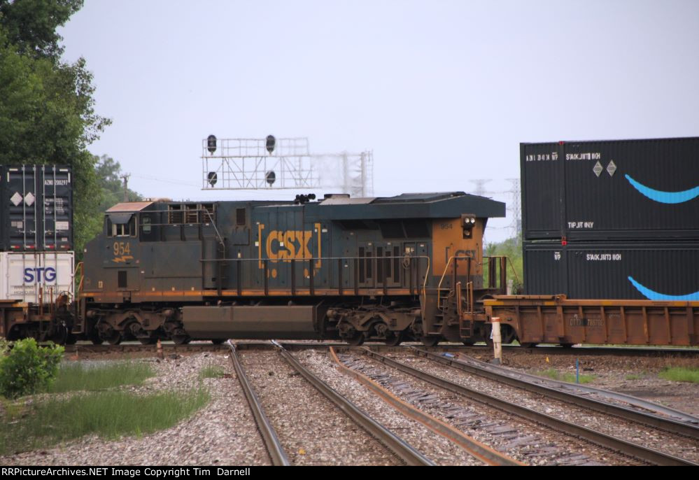 CSX 954 dpu on I004